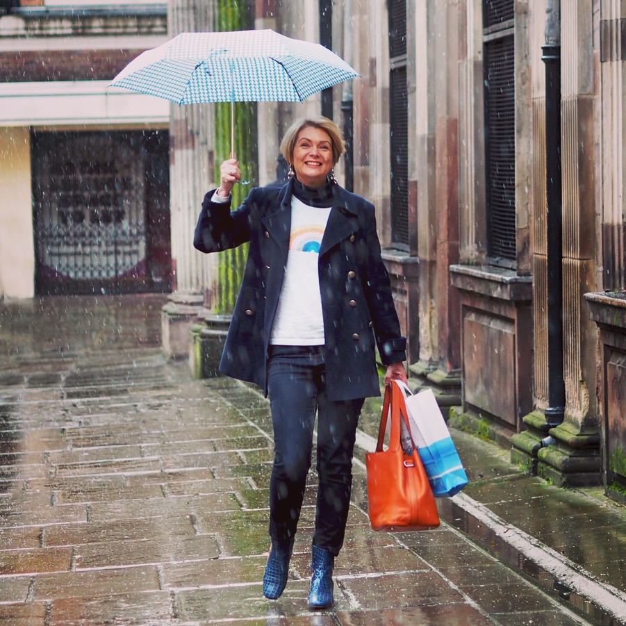 Rainbow jumper, Midlifechic