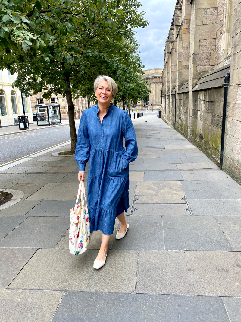 Baukjen-denim-dress Midlifechic Autumn 21