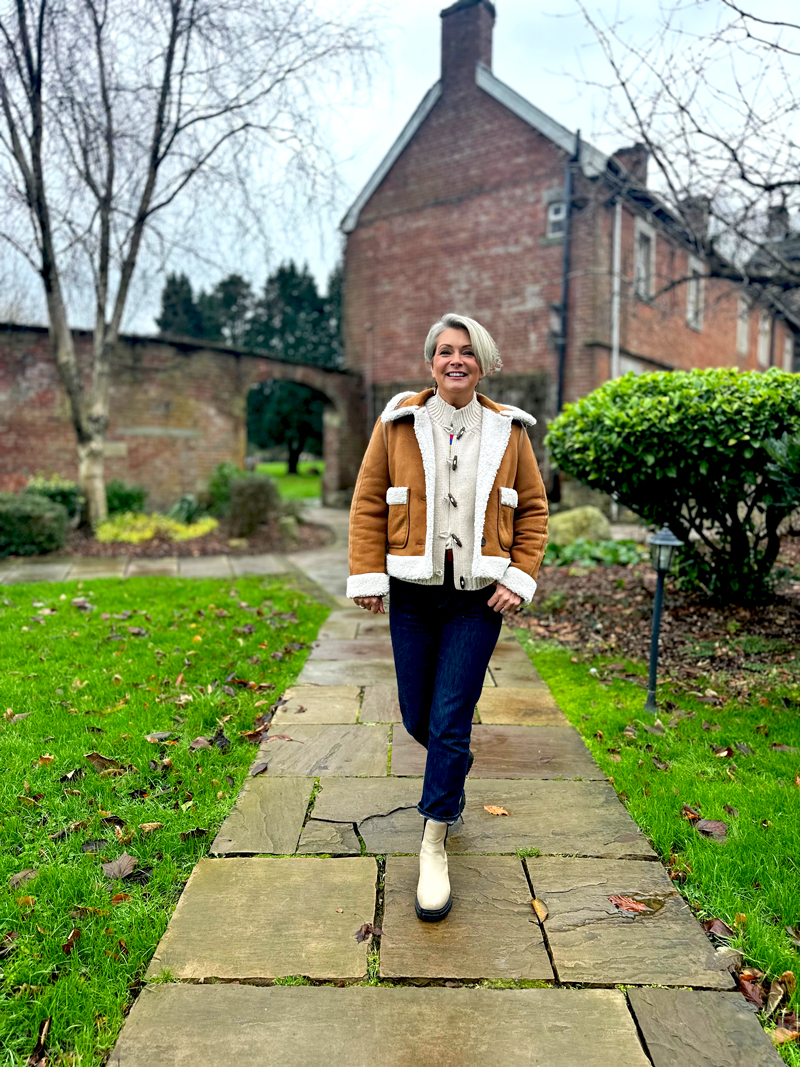 Nikki Garnett, Midlifechic