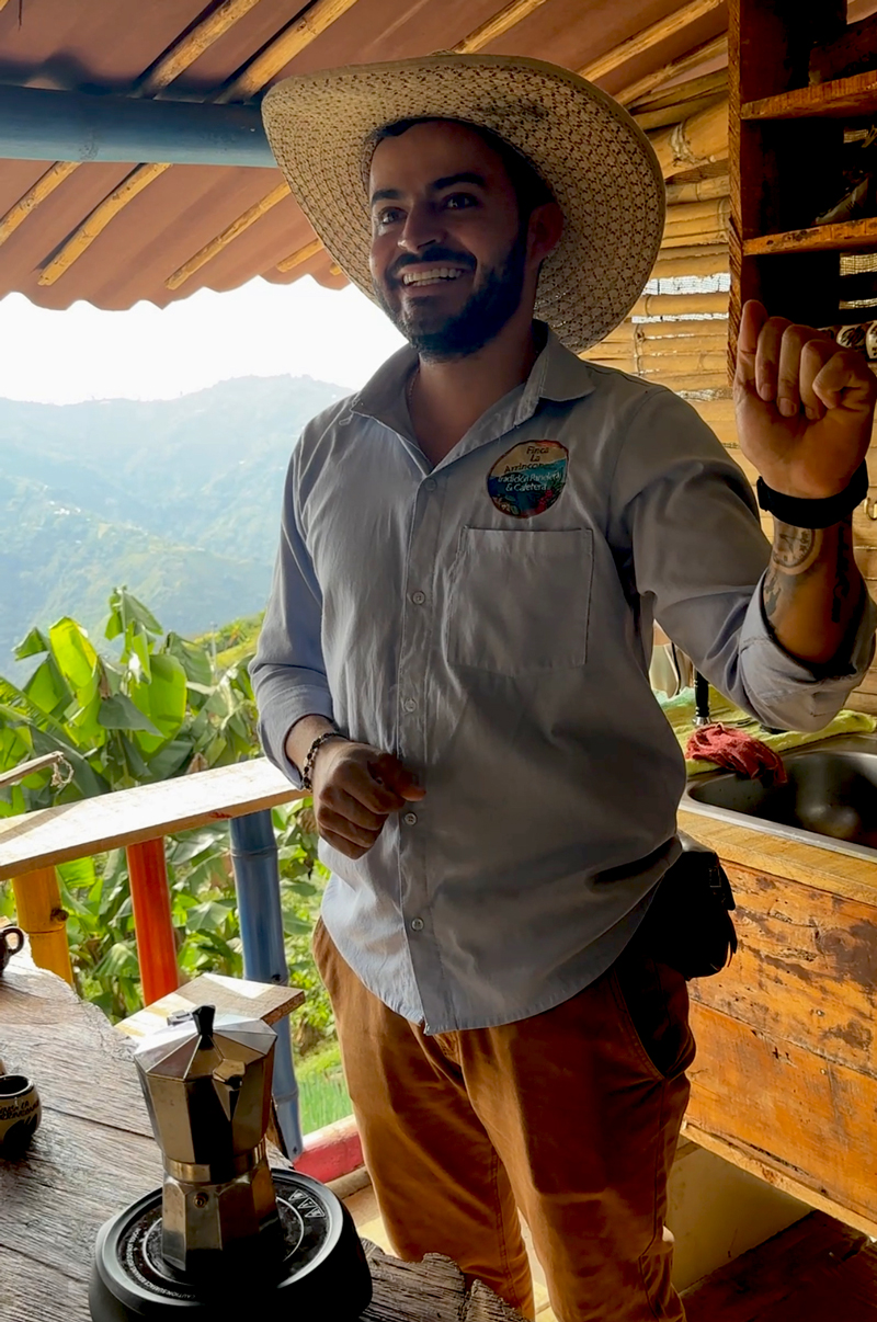 CoColombia Guide - Coffee Plantation Visit