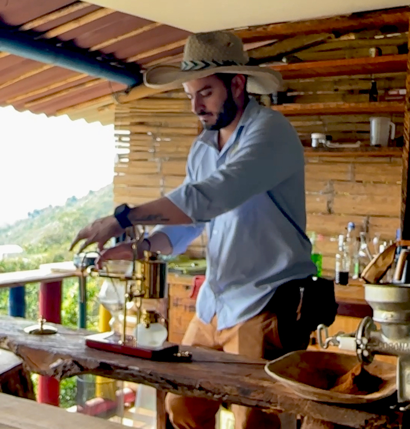 CoColombia Guide - Coffee Plantation Visit